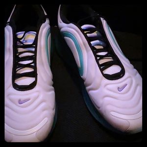 Nike AirMax 720s